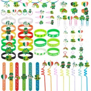 San Patrizio festa accessori set trifoglio braccialetti silicone portachiavi paglia