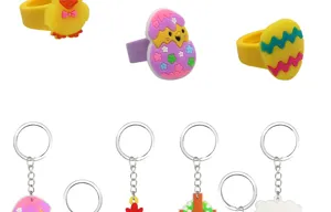 Osterparty süße Silikonringe und Schlüsselanhänger Set für Kinder, lustige Urlaubsspielzeuge.