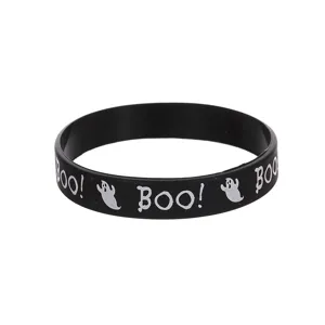 Bracelet en silicone noir d'Halloween avec imprimé fantôme et texte boo pour fête.