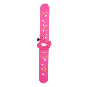 Bracelet slap en silicone rose avec flamant rose mignon et étoiles pour enfants cadeaux.