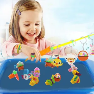 Oster-Party-Spielzeug-Set mit süßen Silikonringen, Schlüsselanhängern für Kinder.