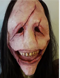 Halloween effrayant masque en latex de démon à cheveux longs, accessoire de fête cosplay.