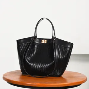 Bolso tote negro de cuero trenzado para mujer, elegante bolso de mano con correa.