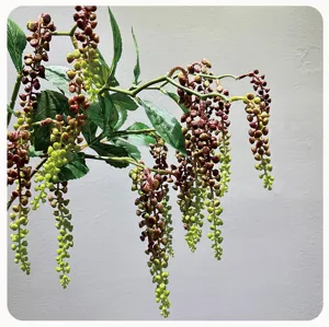 Pianta di phytolacca artificiale pendente ideale per decorazione casa bacche rosse.