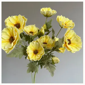 Bouquet de fleurs de coquelicot artificiel jaune arrangement floral anémone déco maison détail.