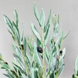Kunstmatige olijftak neppe groene plant bladeren met zwart fruit huisdecor bloemstuk