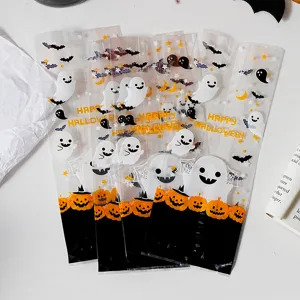 Halloween sacchetto di imballaggio trasparente in plastica per caramelle con simpatico fantasma.