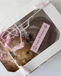 Set di adesivi per scatole regalo, simpatiche etichette rosa di buon compleanno per torte.