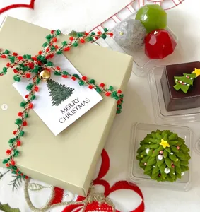 Christmas decorative ribbon pom-pom gift wrapping rope 1x9m holiday craft DIY supply detail