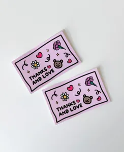 Pink greeting cards with cute bear and flower design for mother's day gift decoration.