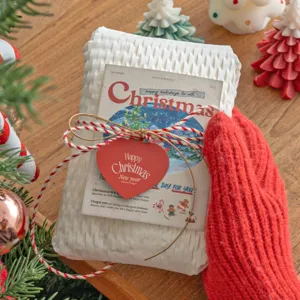 Heart Shaped Happy Christmas Paper Hang Tags Gift Wrapping Message Cards Decorative Digital Printed Labels For Bakery Daily Use