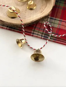 Cloches dorées de Noël avec ficelle rouge verte ornements d'artisanat accessoires suspendus