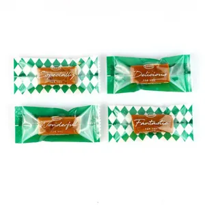 Groen-witte geruite snoepverpakkingszakken, ideaal voor noga en karamelafdichting.