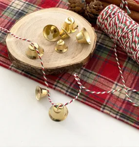 Cloches en laiton de Noël pour bricolage, accessoires de carillon dorés miniature.