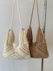 Borsa hobo in paglia intrecciata da donna, elegante borsa a spalla tote per spiaggia estiva.