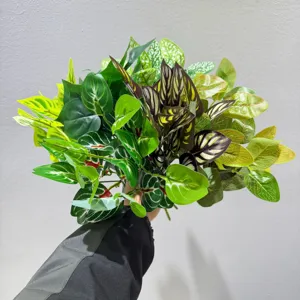 Ramo de hojas de planta artificial tallos de vegetacion falsa para decoracion interior.