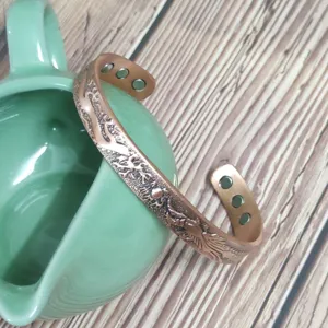 Bracciale Magnetico in Puro Rame Vintage Per Uomo Donna Braccialetto Polsino Regolabile Con Motivo Drago Fenice Cavallo Rilievo Energia Bio Terapia Gioielli