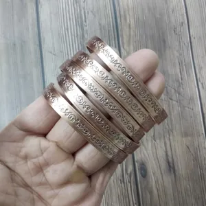 Bracciale rigido magnetico in rame puro vintage inciso aperto regolabile da donna