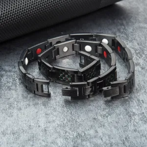 Schwarzes Titanstahl Magnet Carbonfaser Herren Armband Detailansicht Modischer Schmuck.