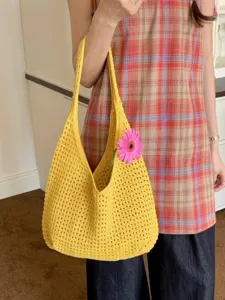 Handgefertigte Häkelstrick Schultertasche in Gelb, lässiges Mesh Netztasche für den Sommer.