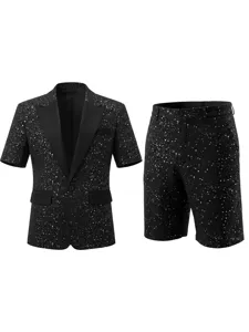 Vue détail ensemble costume blazer manches courtes et short noir paillettes pour homme.