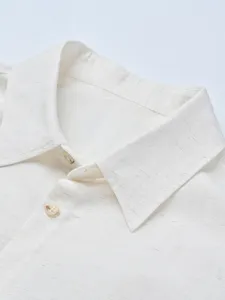 Men's casual solid color shirt collar detail, comfortable and stylish fabric design.