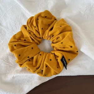 Korean style pleated polka dot hair scrunchie, elegant lazy style elastic hair tie detail.