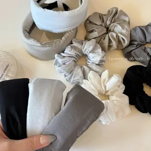 Koreanisch Wolke Plüsch Baumwolle Gepolstert Einifarbig Breites Stirnband Haargummi Lässig Täglich Haarschmuck Für Damen