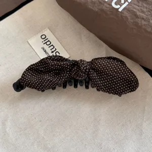 Brown polka dot bow hair claw clip elegant retro hair accessory for women daily commute