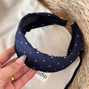 Donkerblauwe polstip hoofdband voor vrouwen, brede stoffen haarring, casual dagelijks haaraccessoire.