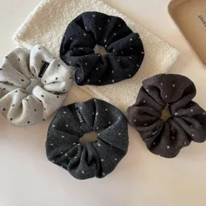 Chouchous en laine style coréen avec motif cœur, accessoires d'hiver tendance pour femmes.