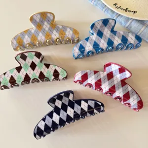 Ensemble de pinces à cheveux en acétate à motif argyle, accessoires élégants pour femmes.