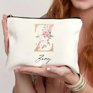 Bolsa de maquillaje blanca personalizada con letra Z dorada y flores rosas para mujeres.