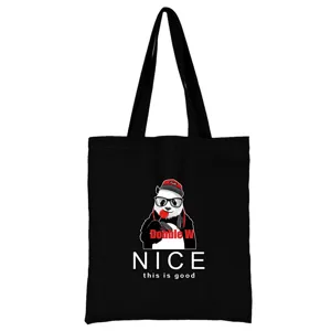 Schwarze Canvas-Tragetasche mit coolem Panda-Druck, stylische Studenten-Umhängetasche im Alltag.
