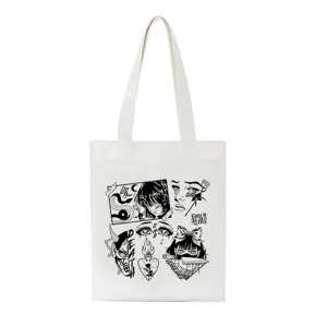 Y2K Harajuku Canvas Tragetasche mit coolen Anime Tattoo Grafiken, stylische Freizeittasche.