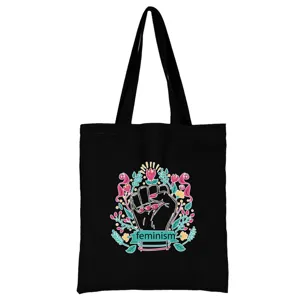 Detailansicht der schwarzen Segeltuchtasche mit buntem feministischen Faust- und Blumenprint.