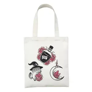 Canvas tote bag met schattige kattenheks, roze kristallen en een magische drankfles print.