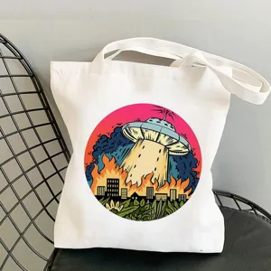 Λευκή τσάντα shopper από καμβά με ρετρό UFO πόλη φωτιά γραφικό σχέδιο, casual τσάντα ώμου.