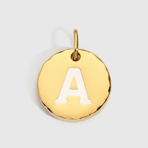 Pendentif lettre A en acier inoxydable doré avec texture martelée pour bijoux DIY.
