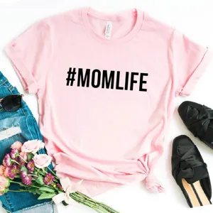 Rosa Kurzarm T-Shirt mit modischem Mom Life Buchstaben-Druck, lässiges Streetwear Oberteil.