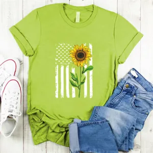 Camiseta verde manzana de manga corta con bandera de EE. UU. y girasol casual mujer