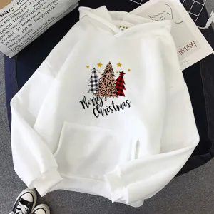 Weisser Kapuzenpullover mit Weihnachtsbaum-Leopardenmuster und Tasche fuer Damen.