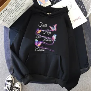 Sweat-à-capuche noir avec papillon et impression graphique foi espoir amour détail.