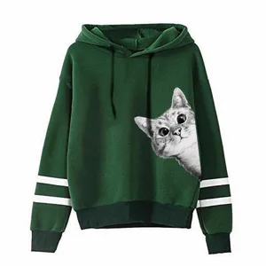 Grüner Kapuzenpullover mit süßem Katzenmotiv und lässigen gestreiften langen Ärmeln.