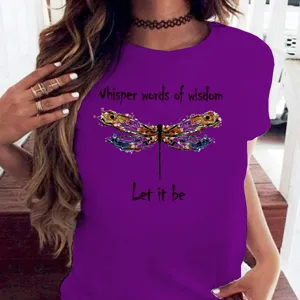 Femme t-shirt violet manches courtes haut décontracté avec impression libellule et texte.