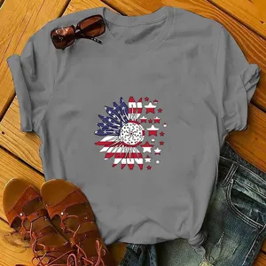 Camiseta gris de manga corta con gráfico de girasol de bandera de EE. UU. top casual