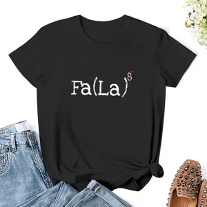 Camiseta negra clásica de manga corta con divertido estampado gráfico de matemáticas navideñas.