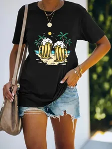 Camiseta negra de manga corta casual con un divertido diseño de impresión de cerveza.
