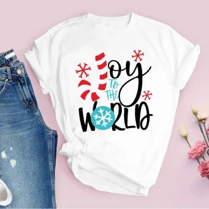 T-shirt à manches courtes de Noël avec un joli imprimé graphique Joy to the World.