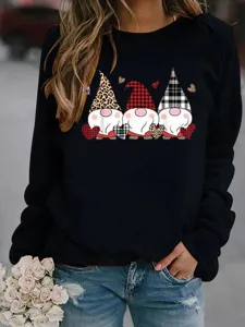 Détail rapproché du joli imprimé graphique de gnomes sur ce sweat-shirt polaire noir confortable.